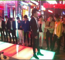贺州深圳夜总会伴游模特雇用(深圳KTV模特雇用)
