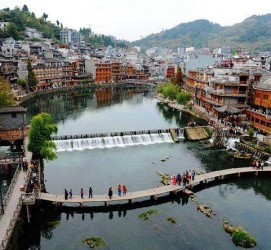 贺州长沙旅游攻略(长沙旅游攻略景点必去二日游)