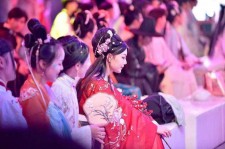 贺州汉服模特兼职(想做汉服模特去哪里找)