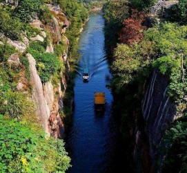 贺州附近旅游(附近旅游年票办理点)