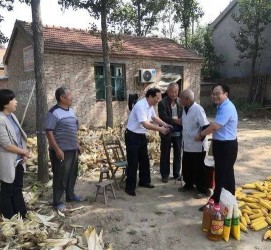 贺州关于宋叔带老伴游中国的信息