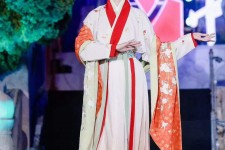贺州汉服模特是哪种兼职的吗(网上雇用古拆汉服模特可信吗)