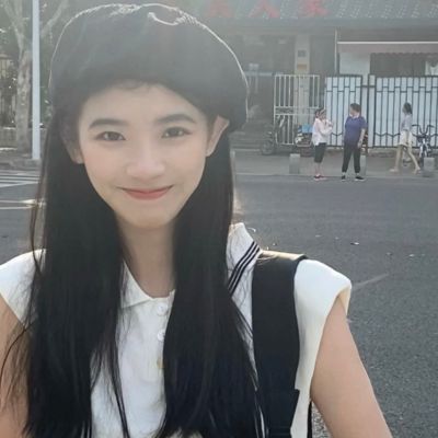 贺州商务伴游带客户去看海豚表演