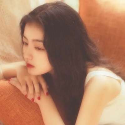 贺州伴游女生赵梦琪的资料