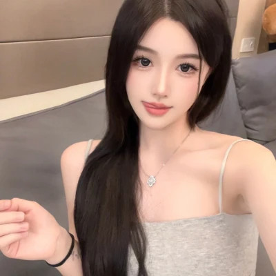 贺州伴游女生陈梦琪的资料