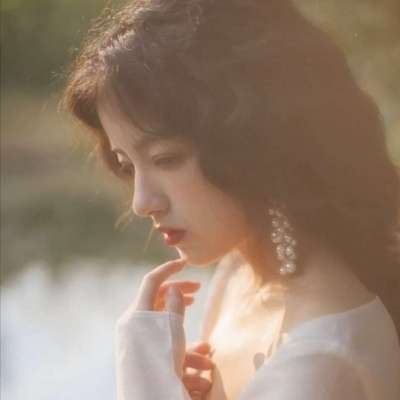贺州伴游女生雷花蕊的资料