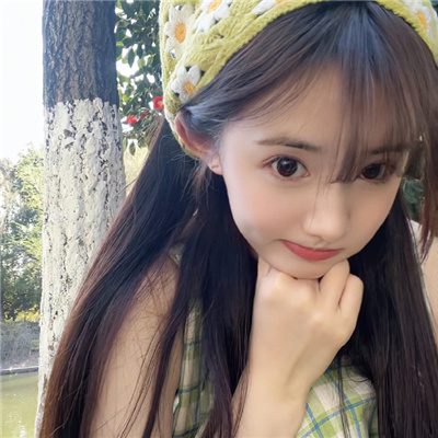 贺州伴游女生上官鹤影的资料