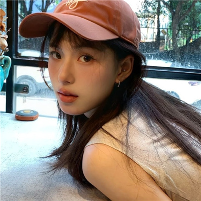 贺州伴游女生杨梦研的资料