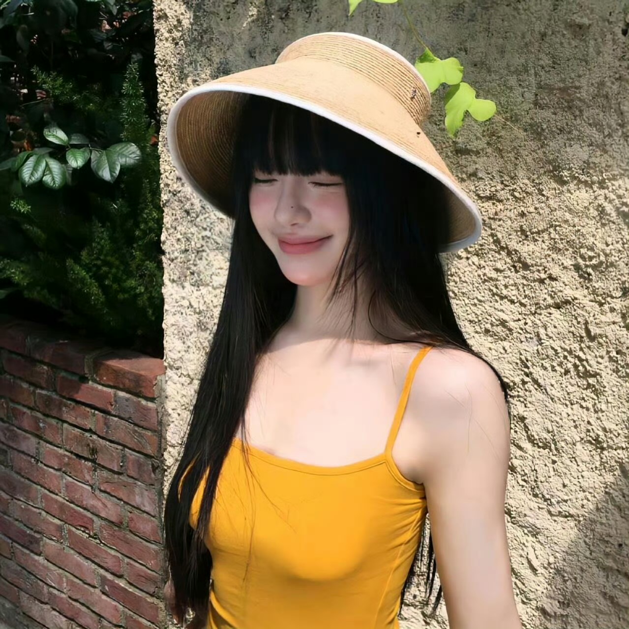 贺州伴游女生周丹的资料