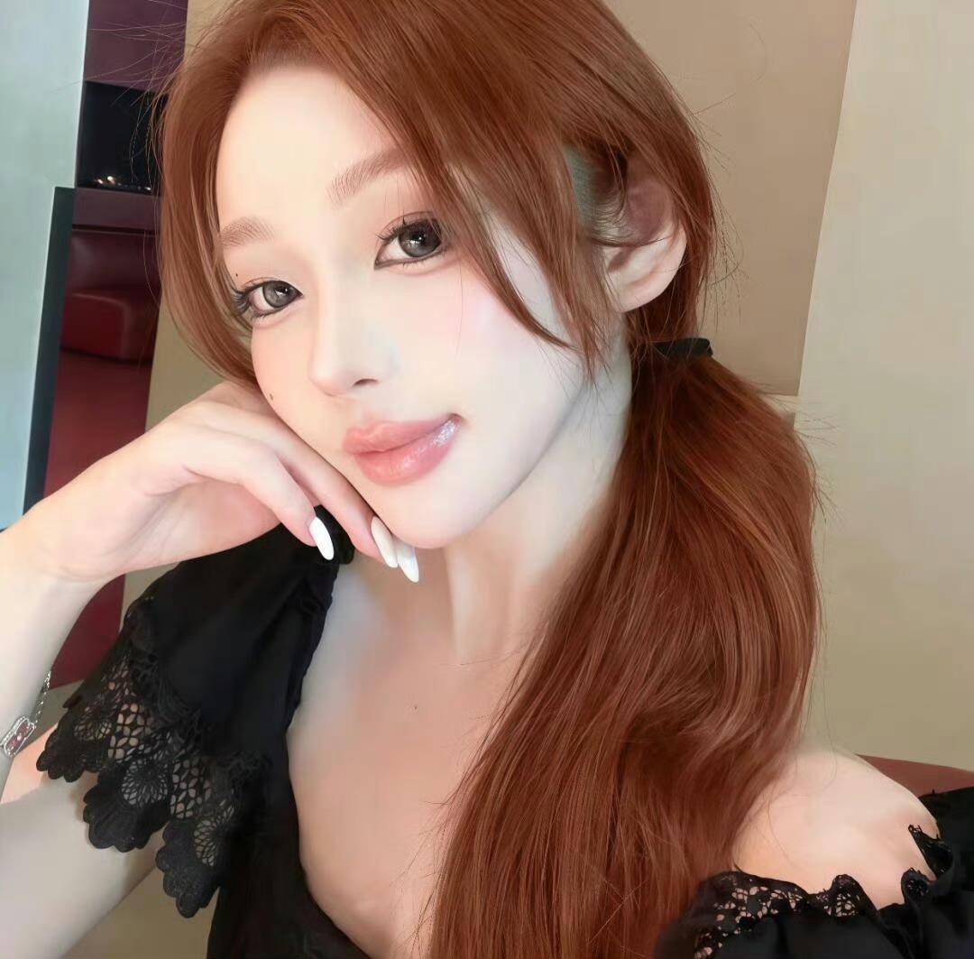 贺州伴游女生 | Victoria LiLI的资料